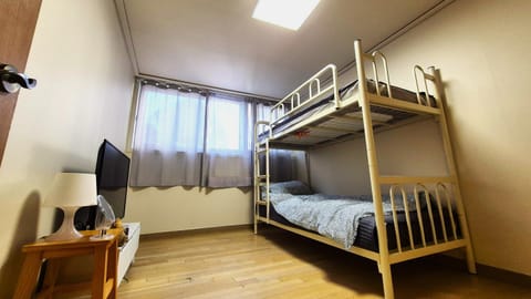 Photo of the whole room, Bedroom, bunk bed