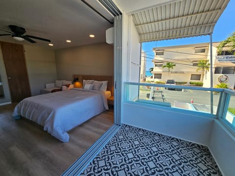 View (from property/room), Balcony/Terrace, Bedroom