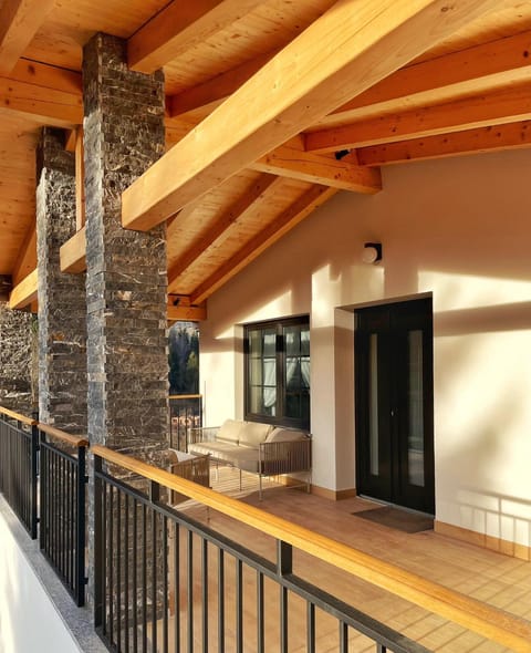 View (from property/room), Balcony/Terrace