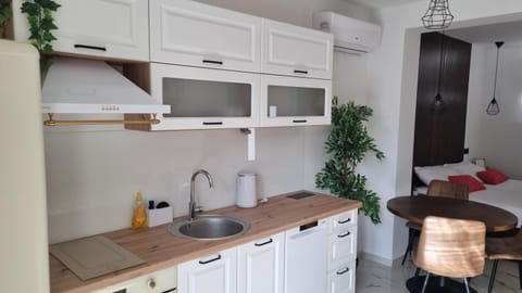 Villa Amfora with a pool Apartment in Novalja