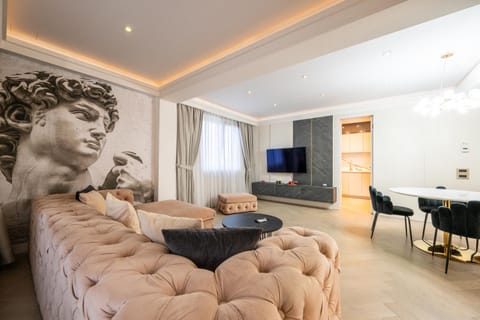 Living room, Dining area