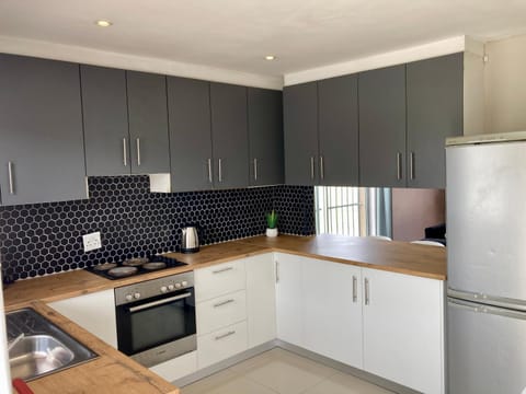 Unit 1 GatherPoint Sleeps 6 Self-Catering Group in Belhar, Cape Town Apartment in Cape Town