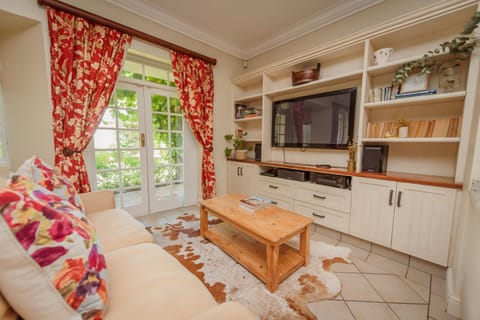 Charming Historic Home in Central Stellenbosch House in Stellenbosch