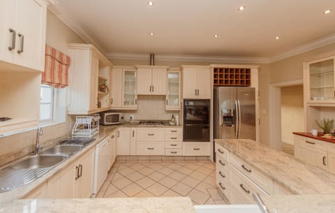 Kitchen or kitchenette, kitchen