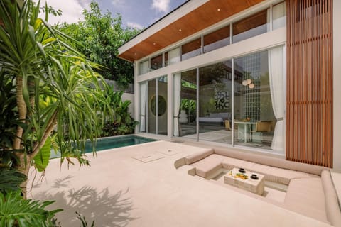 Property building, Seating area, Swimming pool