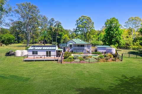 Property building, Natural landscape, Garden view