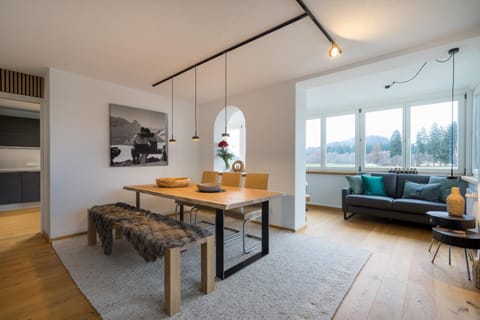 Living room, Seating area, Dining area