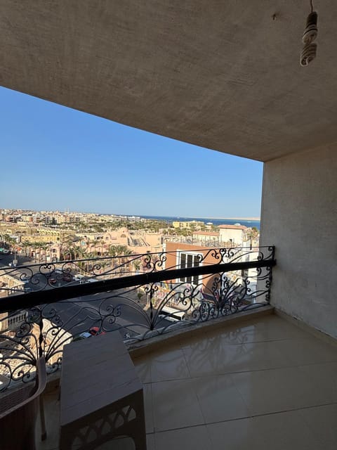 Balcony/Terrace, City view