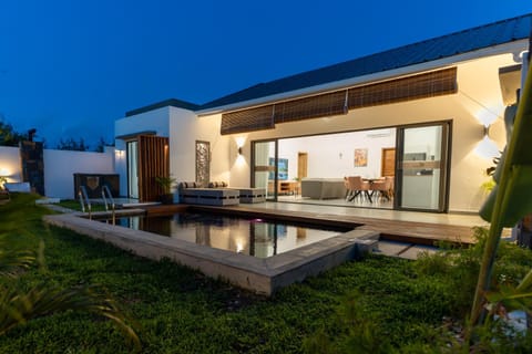 Property building, Night, Natural landscape, Garden, Garden view, Pool view, Swimming pool, Swimming pool