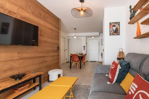 Communal lounge/ TV room, Living room