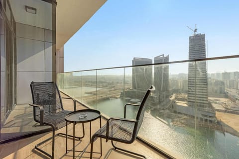 Balcony/Terrace, City view