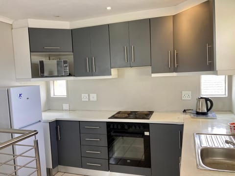 Unit 2, GatherPoint Sleeps 8 Self-Catering Group Belhar-CT Apartment in Cape Town