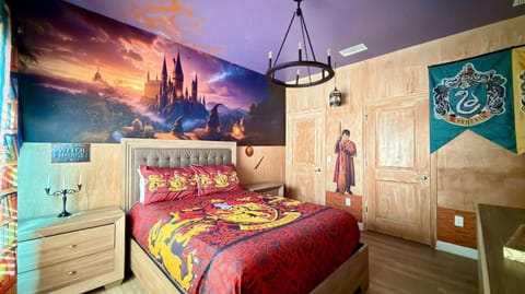 Modern Oasis at Storey Lake w 4BR & Heated Pool House in Kissimmee