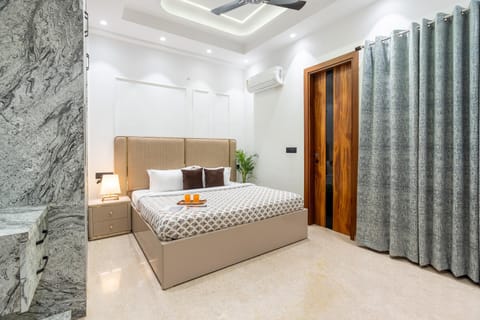 Bed, Bedroom, wardrobe