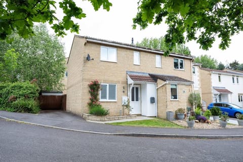 Property building, Street view