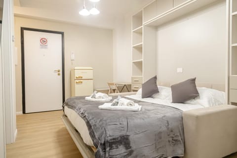 Bed, Photo of the whole room, Bedroom, towels, wardrobe