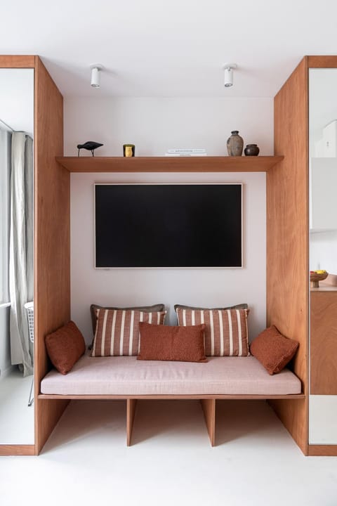 TV and multimedia, Living room