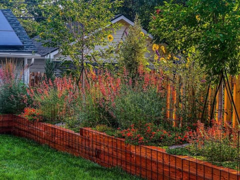 9 Min Walk to Pearl Street - Downtown Boulder House in Boulder