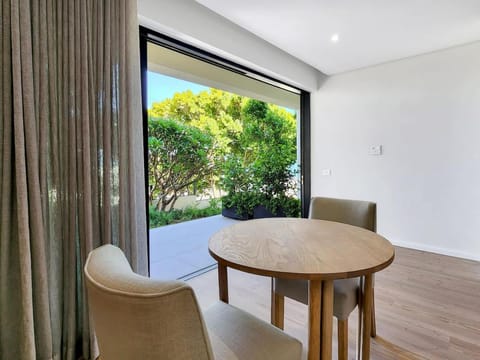 Balcony/Terrace, Dining area