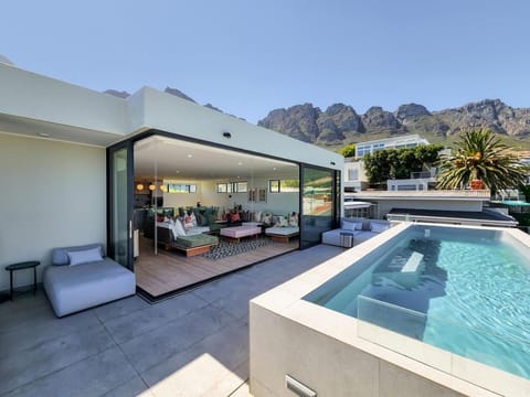 Living room, Swimming pool