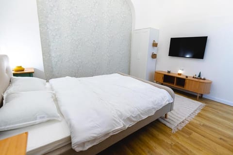 Casa Madona Apartment in Craiova