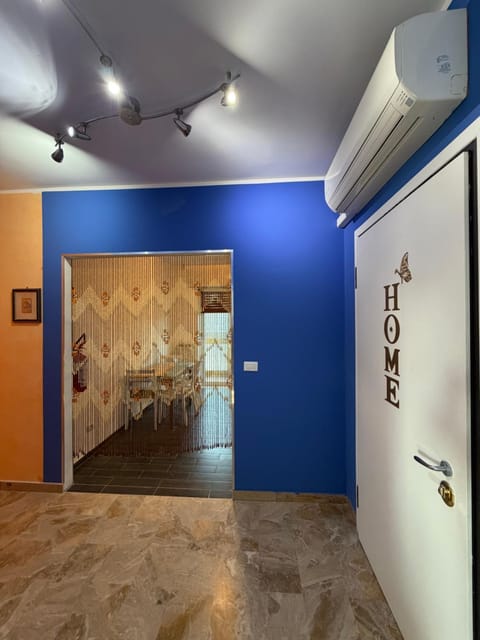 Living room, air conditioner