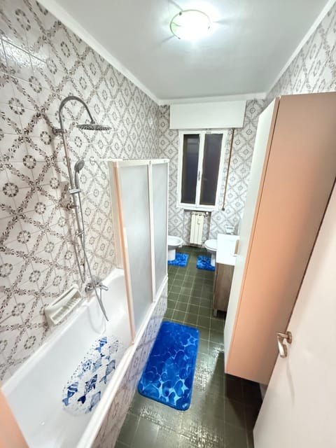 Shower, Bathroom, Bath