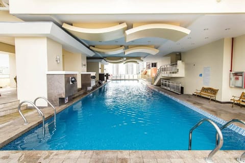 Pool view, Swimming pool