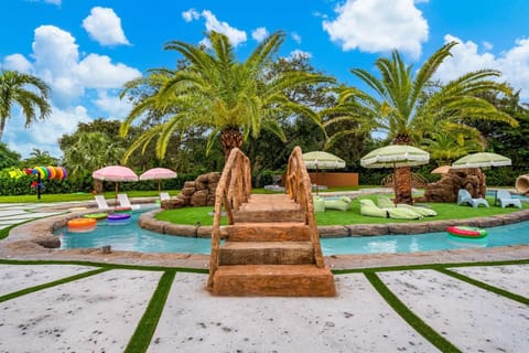 Garden, Swimming pool