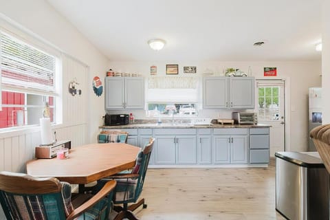 Little red house House in Ocala