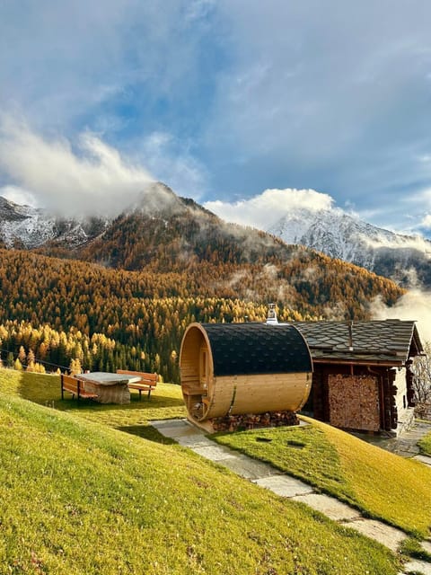 Property building, Natural landscape, Garden, Sauna, Mountain view