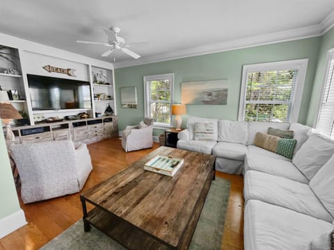 Sand Seair l Private Heated Pool l Bikes and Golf Cart included House in Inlet Beach