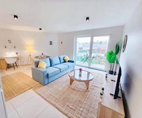 Warm&Bright 1BR Flat with terrace and parking Apartment in Strassen