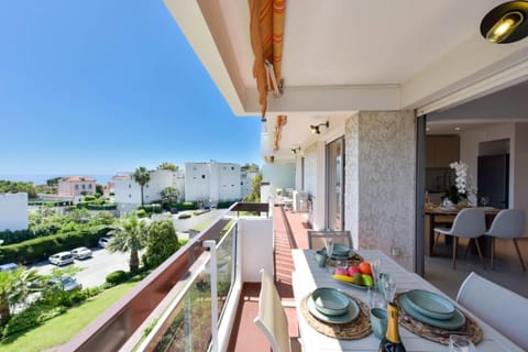 Résidence 2p Standing, Plage à Pied, Vue Mer, Garage. - 2P standing, plage à pied, vue mer, garage. MAE-2703 Apartment in Antibes