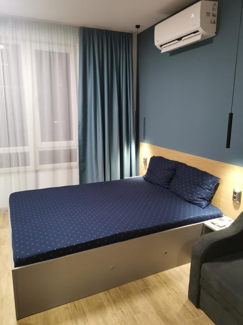 Bed, Photo of the whole room, Bedroom, air conditioner