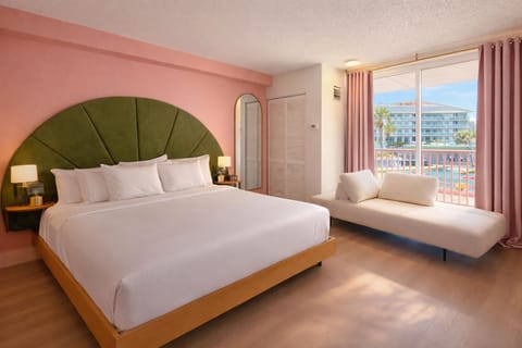 Abode Beach House Hotel in Clearwater Beach