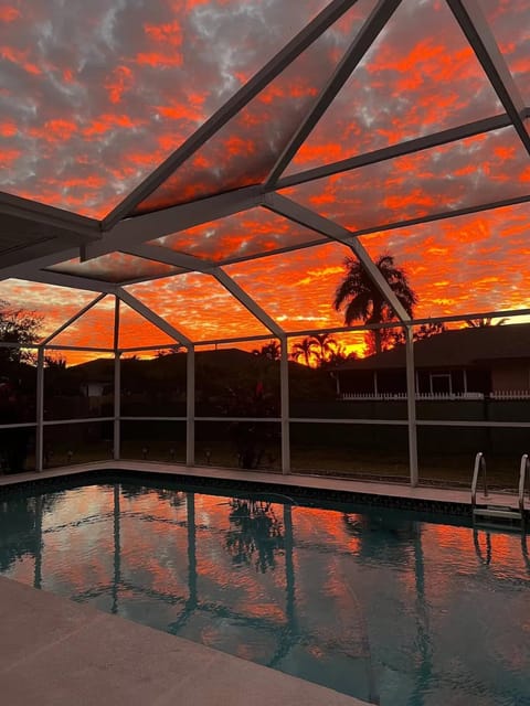 Pool view, Swimming pool, Sunset