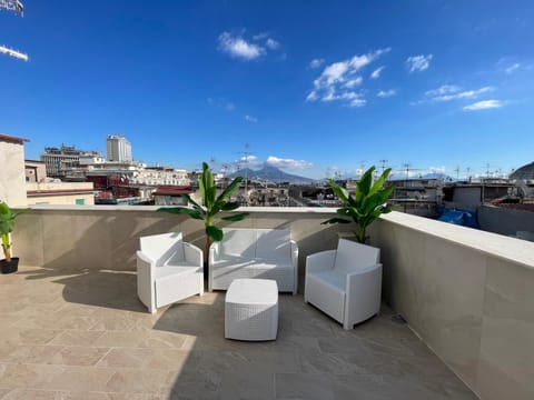 Balcony/Terrace, City view