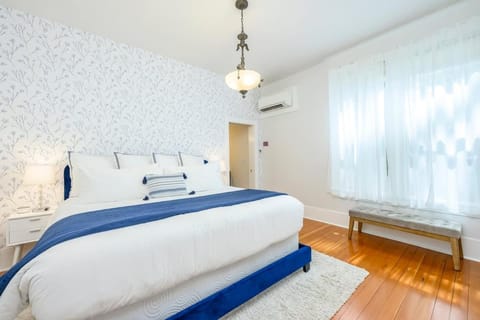 Latourette Estate House in McMinnville