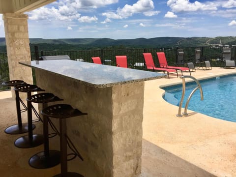 Pretty Penny House in Concan