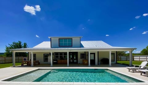 FRIO WAVES House in Rio Grande