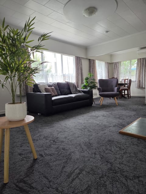 Living room, Seating area, acessibility