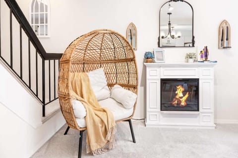 4B TH in Kirkland Woodinville Prime Location House in Bothell