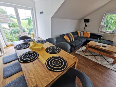 Living room, Seating area, Dining area