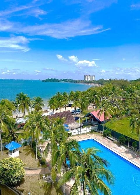Nearby landmark, Day, Natural landscape, Beach, Pool view, Sea view, Swimming pool, sunbed