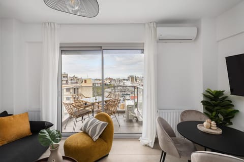 View (from property/room), Balcony/Terrace, Living room, air conditioner