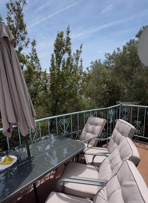 Balcony/Terrace, Seating area