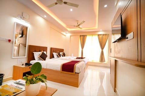 Bed, TV and multimedia, Photo of the whole room, Bedroom, air conditioner