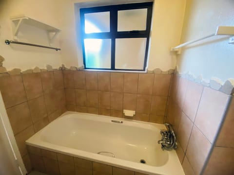 Bathroom, Bath