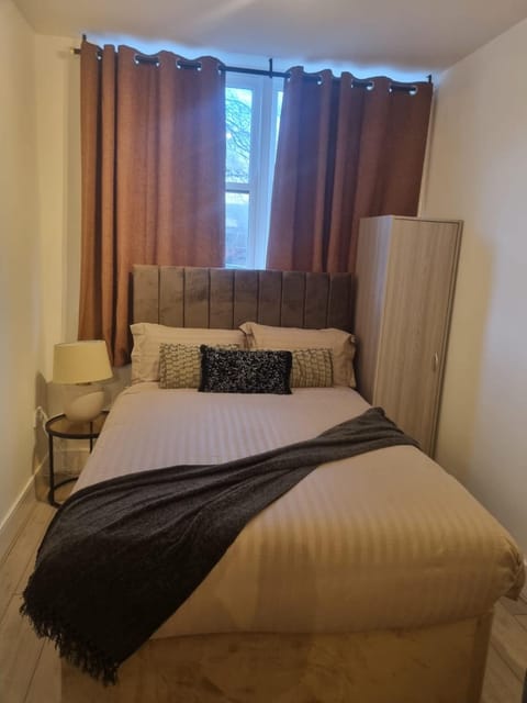 Aylward Studio Close to Gunwharf Quays Apartment in Portsmouth